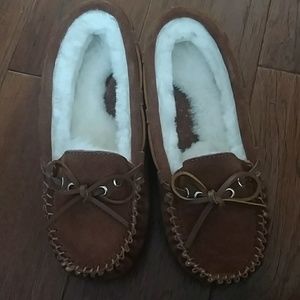 Rj's lady Fuzzy Sheepskin Slippers
